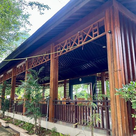 Pohon Purba Resort & Restaurant Labuhan Pandan Eksteriør billede