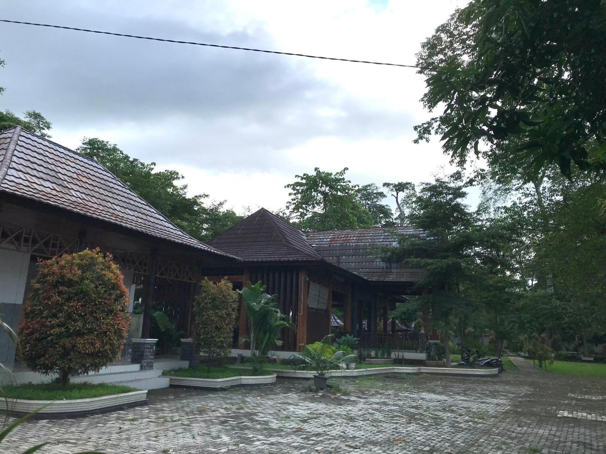 Pohon Purba Resort & Restaurant Labuhan Pandan Eksteriør billede